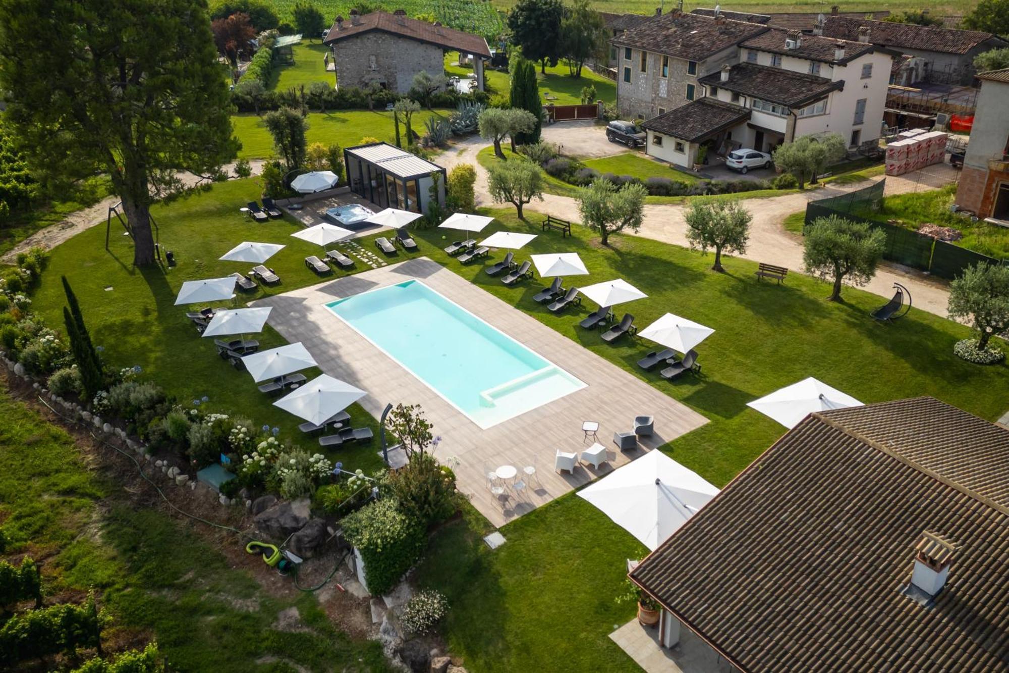 Agriturismo Colle Dei Pivi Ponti sul Mincio Ngoại thất bức ảnh