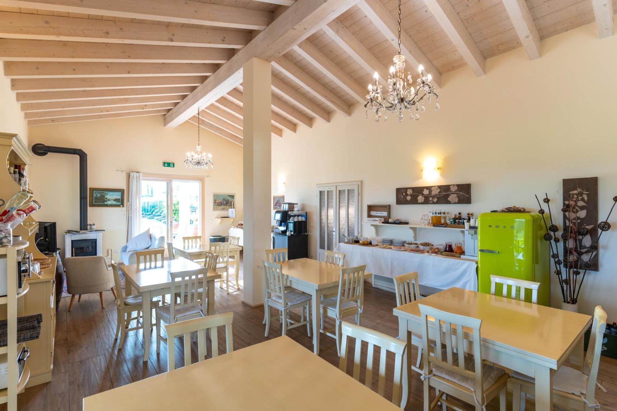 Agriturismo Colle Dei Pivi Ponti sul Mincio Ngoại thất bức ảnh