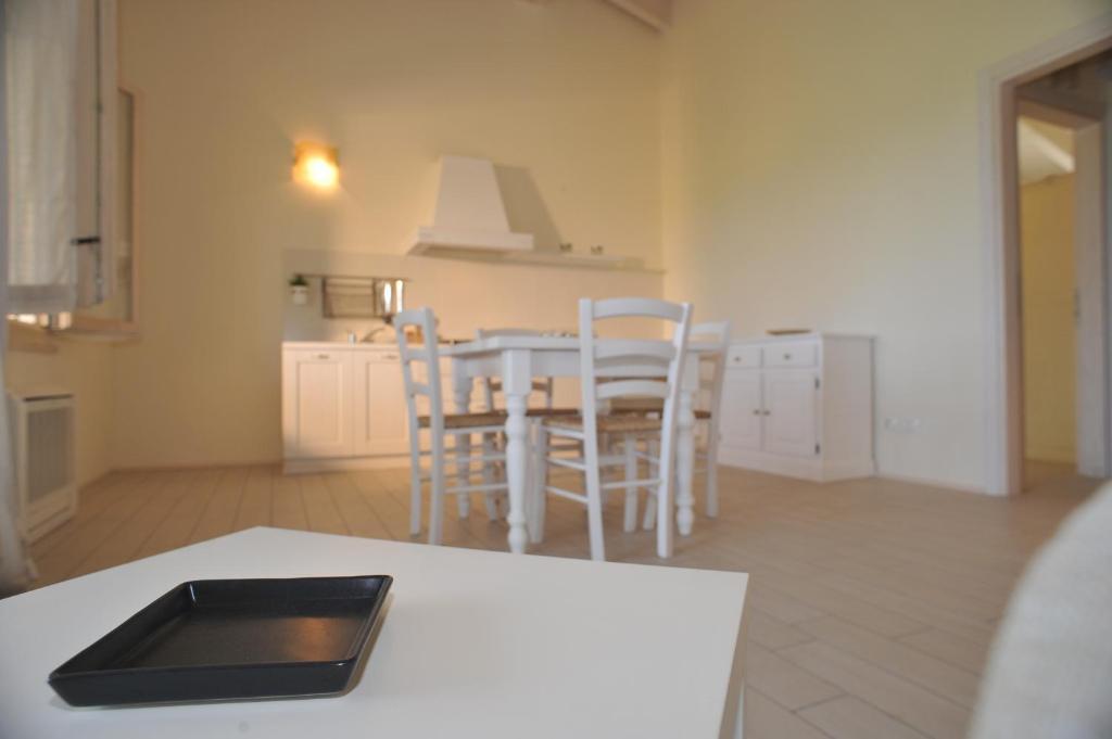 Agriturismo Colle Dei Pivi Ponti sul Mincio Phòng bức ảnh