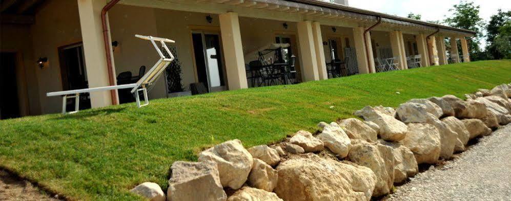Agriturismo Colle Dei Pivi Ponti sul Mincio Ngoại thất bức ảnh