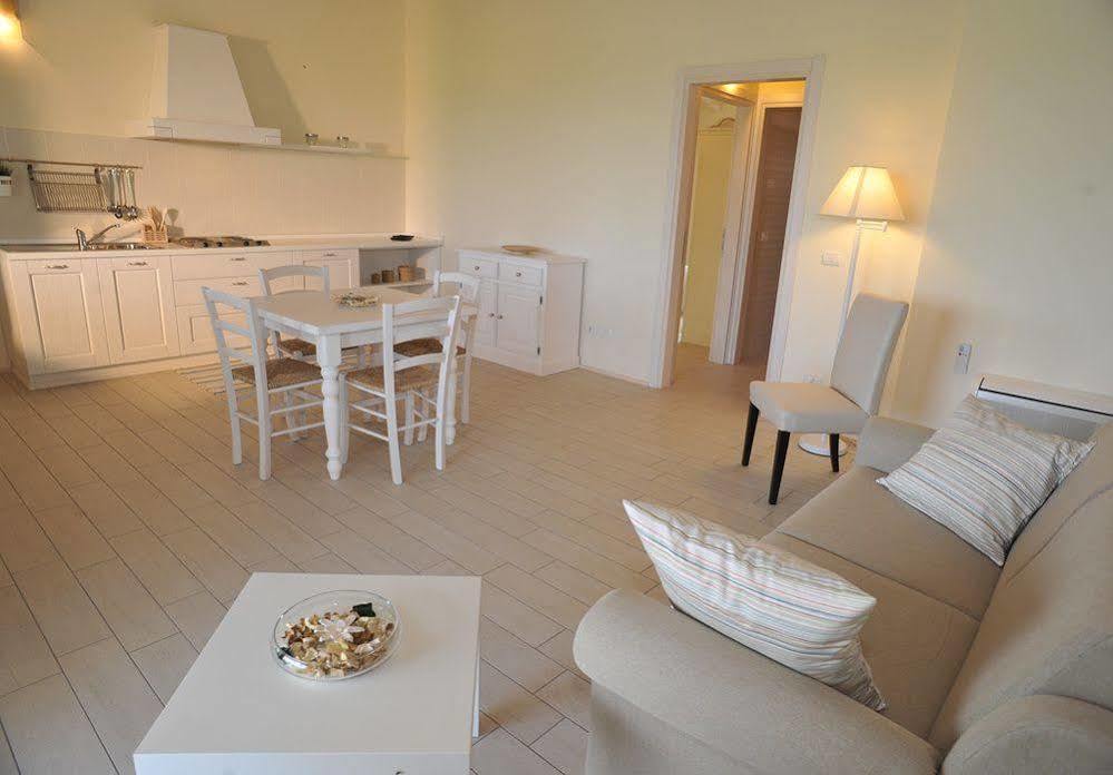 Agriturismo Colle Dei Pivi Ponti sul Mincio Ngoại thất bức ảnh
