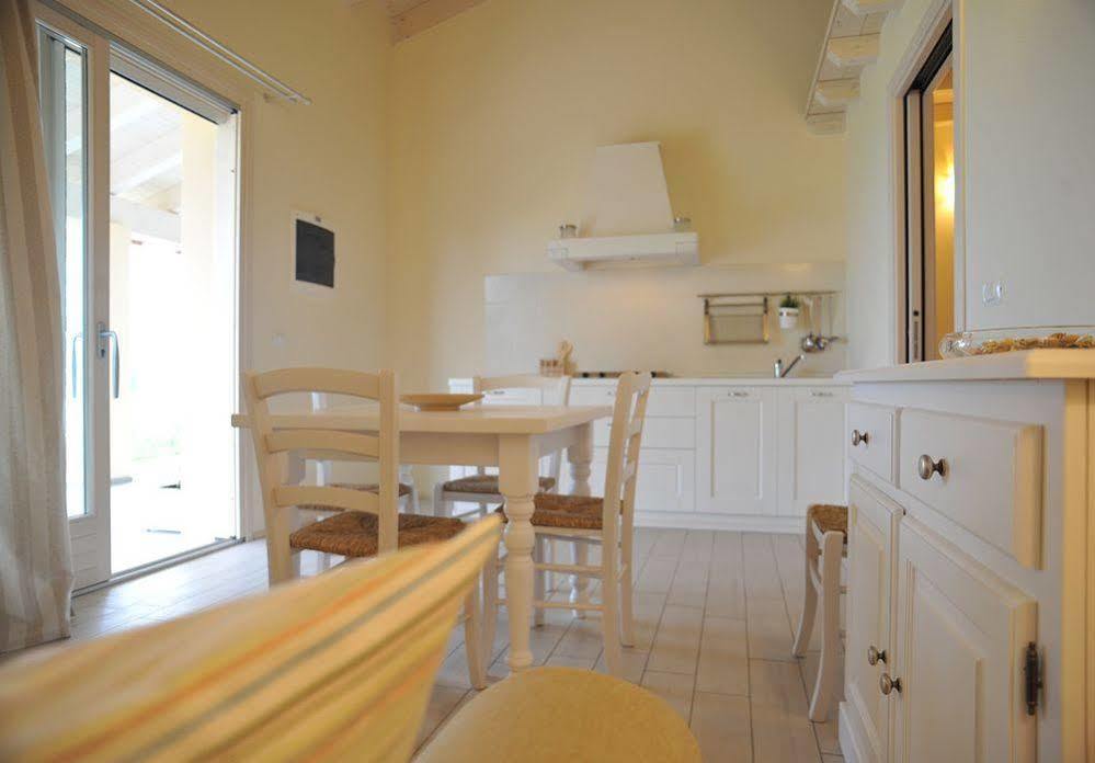 Agriturismo Colle Dei Pivi Ponti sul Mincio Ngoại thất bức ảnh