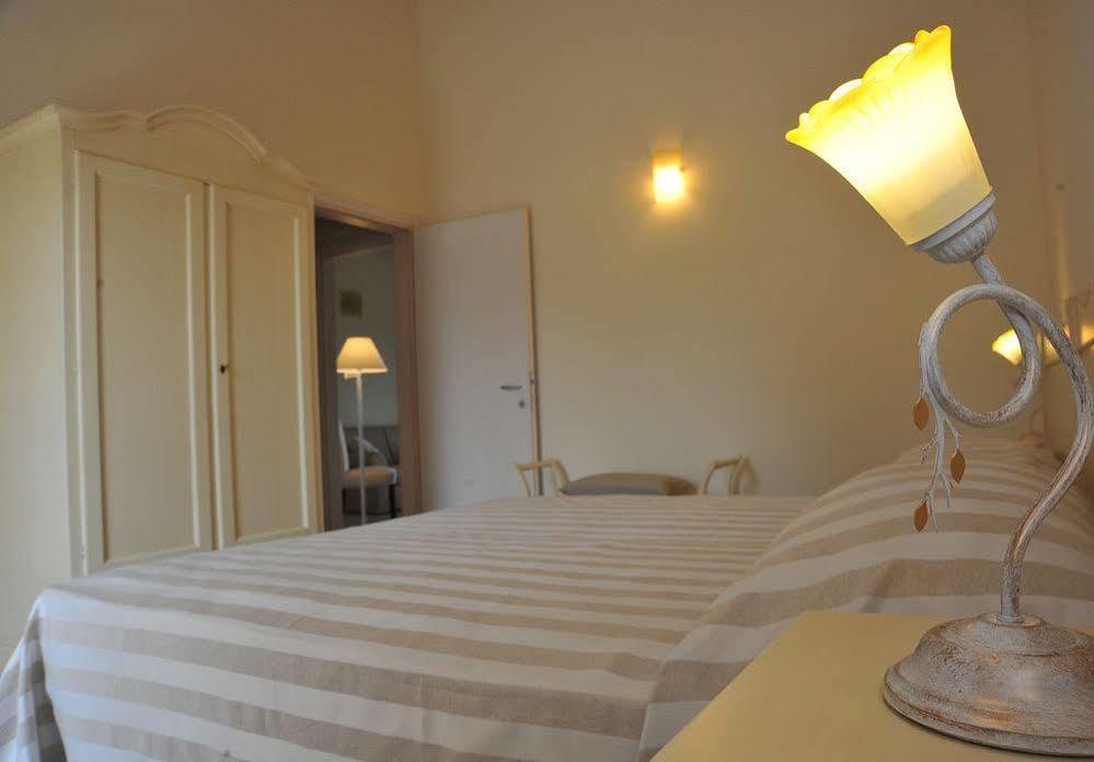 Agriturismo Colle Dei Pivi Ponti sul Mincio Ngoại thất bức ảnh