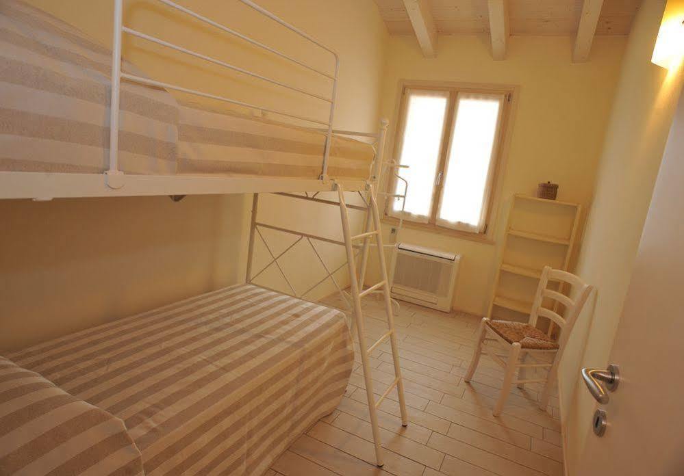 Agriturismo Colle Dei Pivi Ponti sul Mincio Ngoại thất bức ảnh