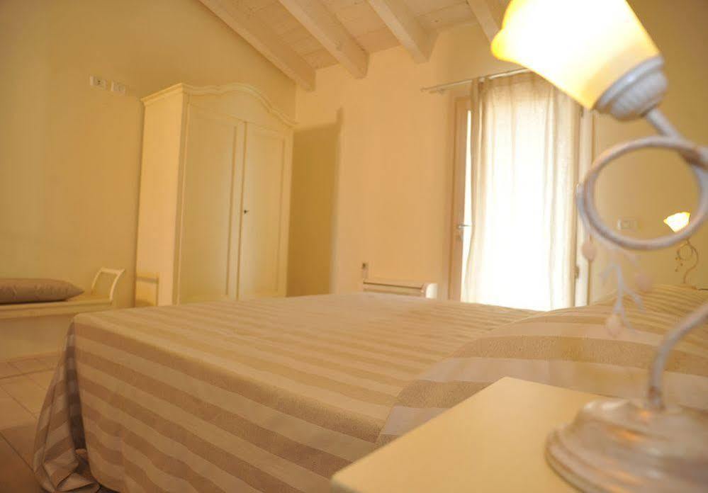 Agriturismo Colle Dei Pivi Ponti sul Mincio Ngoại thất bức ảnh