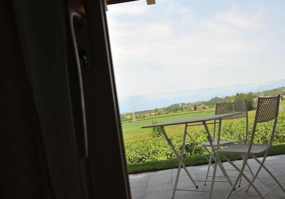 Agriturismo Colle Dei Pivi Ponti sul Mincio Ngoại thất bức ảnh